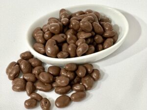 Mazsol&aacute;s Tejcsokol&aacute;d&eacute; Drazs&eacute; 100g