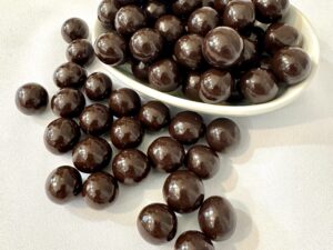 Étcsokoládés Törökmogyoró 100g