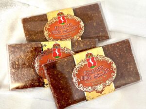 Kecskem&eacute;ti H&iacute;r&ouml;s Grill&aacute;zs 90g