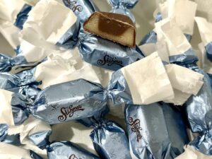 Marcika marcipános tejcsokoládés szaloncukor 250 g